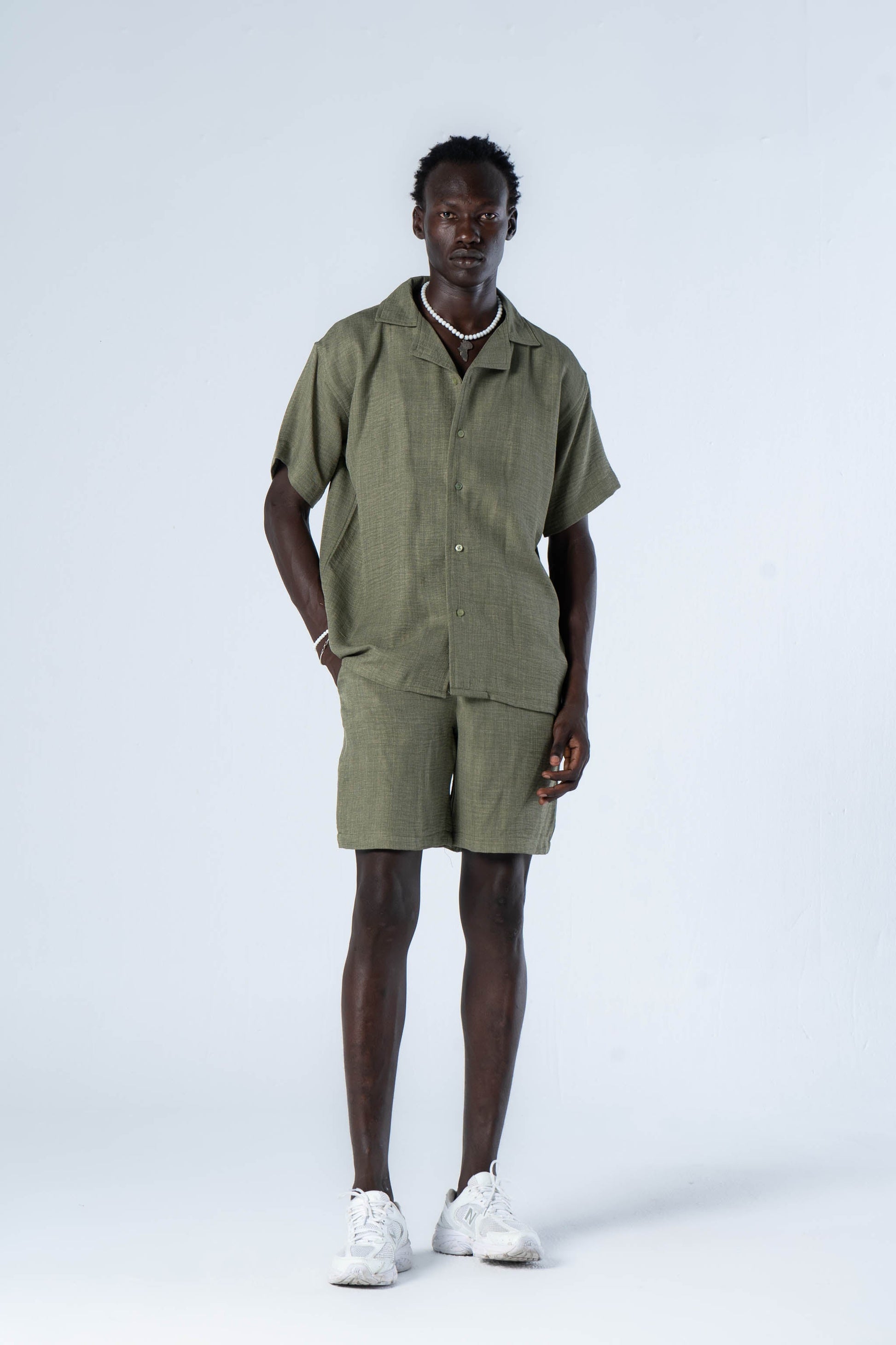 Olive Branch linen shorts - oddegypt