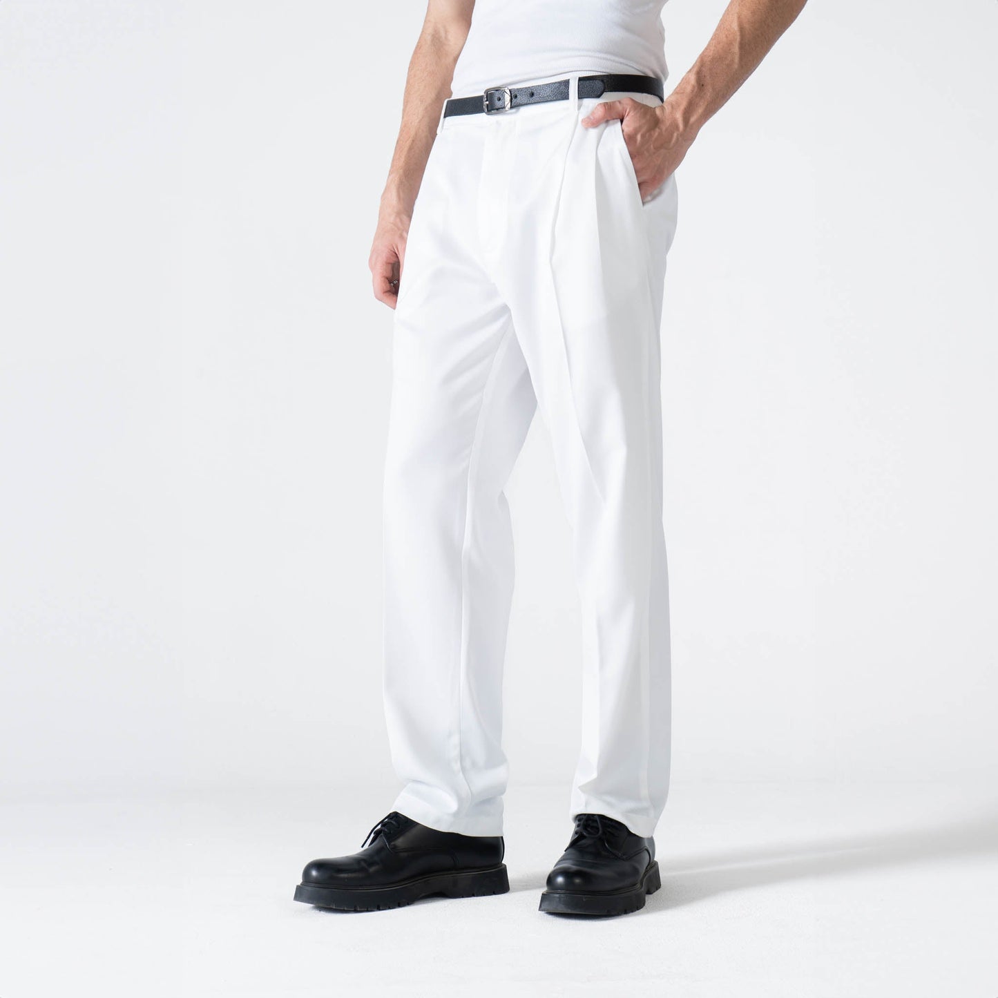 White Pleated Trousers - oddegypt